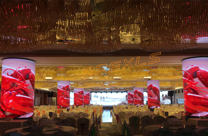 深圳？菩斯ひ翟癓ED圆柱屏